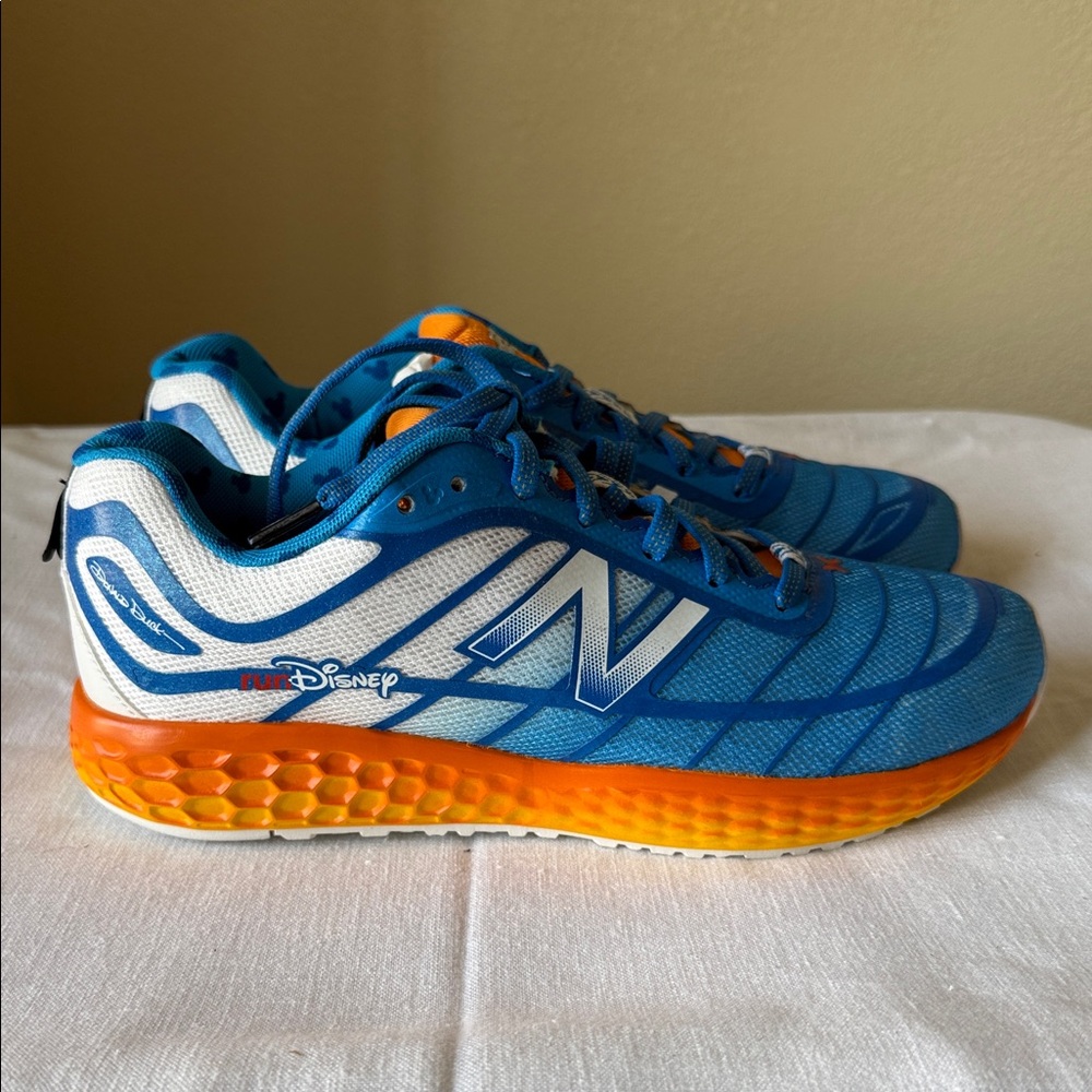 Disney x New Balance Donald Duck Running Sneakers